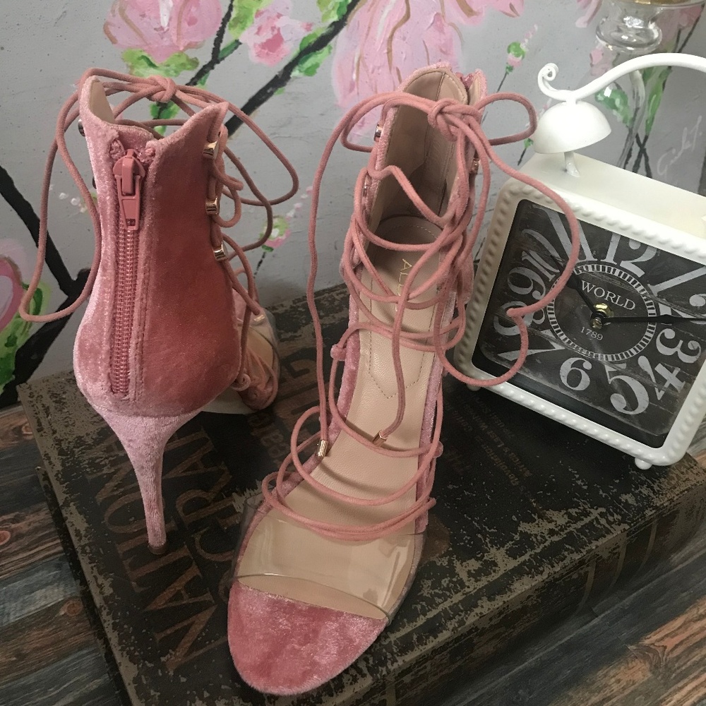 Heels sandals